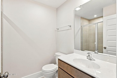 SPECIAL: Limited-time 4.99% fixed rate available on select - photo 22
