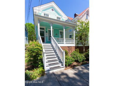 Historic Charm and Downtown New Bern Living! Historic home built - photo 1