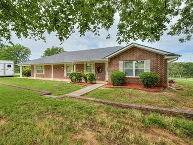 (private lake, pond, creek) Home For Sale in Meeker Oklahoma