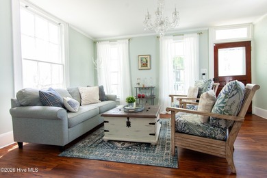 Historic Charm and Downtown New Bern Living! Historic home built - photo 4