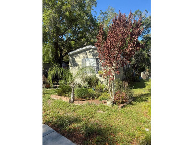 Welcome to this move-in ready 3-bedroom, 2-bath 2016 home - photo 4