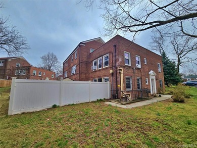 This rare, ground-floor co-op offers the ultimate luxury of - photo 7