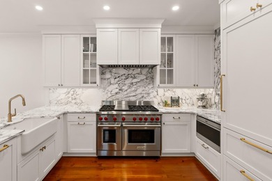 This 1890s Charleston single, steeped in history and character - photo 15
