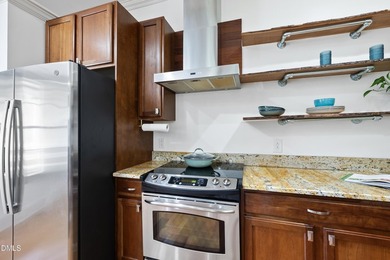 Enjoy low-maintenance living just steps from Historic Oakwood - photo 15