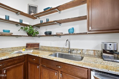 Enjoy low-maintenance living just steps from Historic Oakwood - photo 16