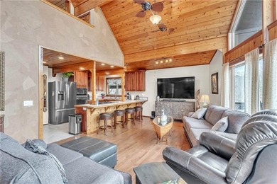 Offered mostly furnished, this 3 bedroom, 3.5 bath allows you to - photo 9
