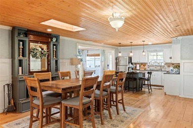 Seller has assumable 2.875 percent mortgage! This stunning - photo 8