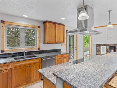 Back on the market with key improvements completed, this 5,000+ - photo 19