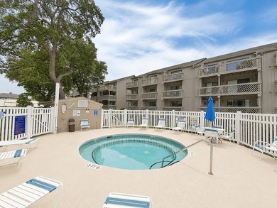 Wow! What a find! This beautifully maintained one bedroom, one - photo 23