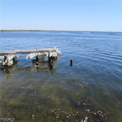 Two Sided Bay frontage corner with direct view of The Matlacha - photo 19