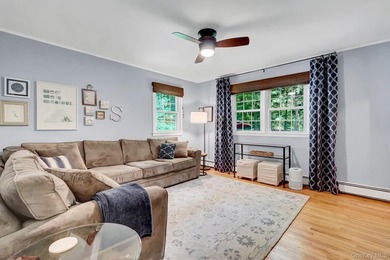 Welcome to 16 Maplewood Drive, Northport - privately set on a - photo 20
