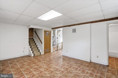 This property has the feel buyers are hoping to find when they - photo 22