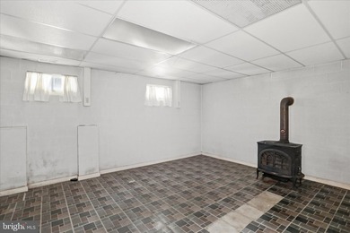 This property has the feel buyers are hoping to find when they - photo 27