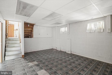 This property has the feel buyers are hoping to find when they - photo 28
