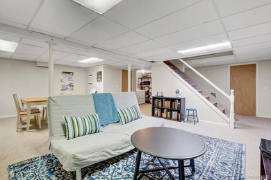 Welcome to 16 Maplewood Drive, Northport - privately set on a - photo 30