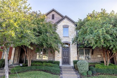 Lake Townhome/Townhouse For Sale in Arlington, Texas