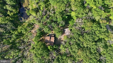 This property has the feel buyers are hoping to find when they - photo 43