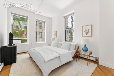 Welcome to the heart of the Flatiron District, where luxury - photo 4