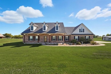 Lake Ray Roberts Home For Sale in Sanger Texas