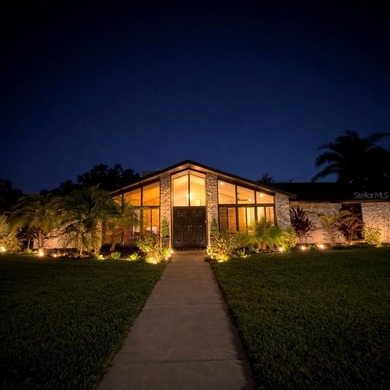 Lake Conway Home For Sale in Belle Isle Florida