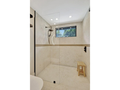 Welcome to an extraordinary residence that seamlessly blends - photo 19