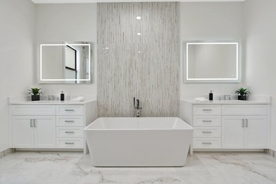 GRAND NEW! This beautiful estate has it all. Features an amazing - photo 21