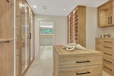 Welcome to an extraordinary residence that seamlessly blends - photo 22