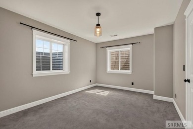 Designed for both sophisticated entertaining and comfortable - photo 25