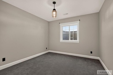 Designed for both sophisticated entertaining and comfortable - photo 26