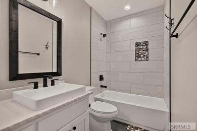 Designed for both sophisticated entertaining and comfortable - photo 27