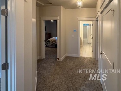 Buyer incentive available! Qualified buyers may be eligible for - photo 31