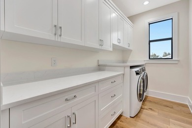 GRAND NEW! This beautiful estate has it all. Features an amazing - photo 33
