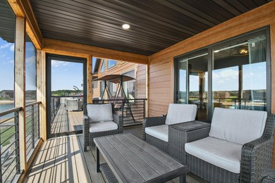 Custom built lake home on Island Lake! Featuring 5 bedrooms, 3 - photo 37