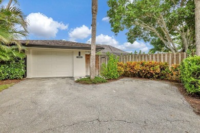 Welcome to an extraordinary residence that seamlessly blends - photo 38