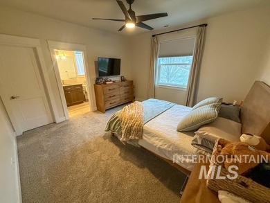 Buyer incentive available! Qualified buyers may be eligible for - photo 40
