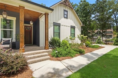 Lake Lanier Home For Sale in Flowery Branch Georgia