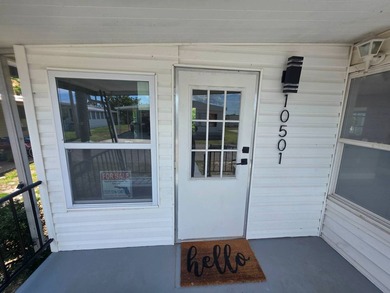 Welcome home to this beautifully updated 2 bedroom, 2 bathroom - photo 6