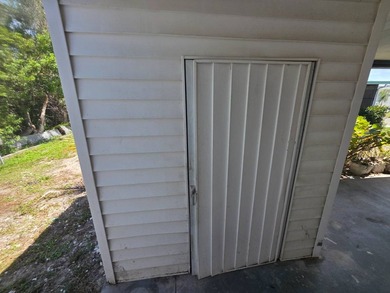 Welcome home to this beautifully updated 2 bedroom, 2 bathroom - photo 9