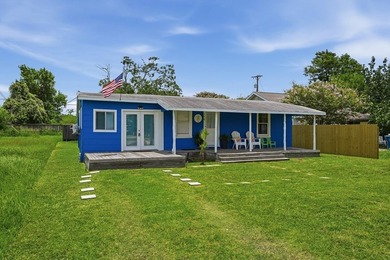 Welcome to this charming turn-key short-term rental, freshly - photo 3