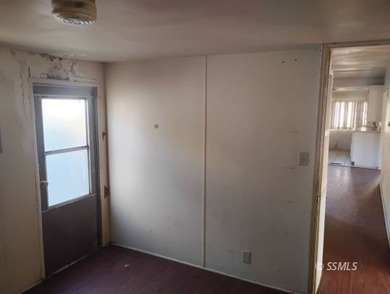 Here is a great, singlewide mobile with an addition that - photo 14