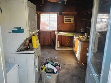 Here is a great, singlewide mobile with an addition that - photo 17