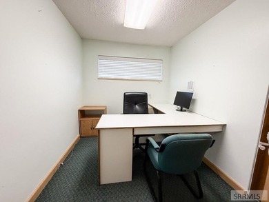 Exceptional commercial opportunity at 890 Oxford Drive in Idaho - photo 24