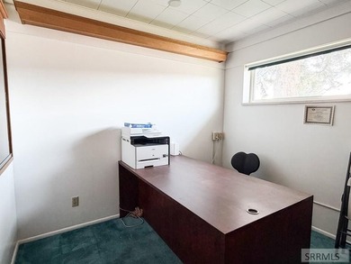 Exceptional commercial opportunity at 890 Oxford Drive in Idaho - photo 32