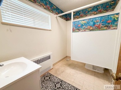 Exceptional commercial opportunity at 890 Oxford Drive in Idaho - photo 33