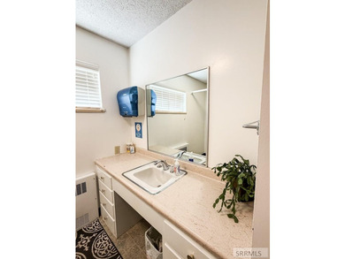 Exceptional commercial opportunity at 890 Oxford Drive in Idaho - photo 35