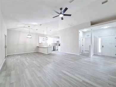 Virtually Staged. Beautifully Renovated Home in Ocala Palms - - photo 12