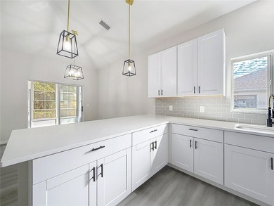 Virtually Staged. Beautifully Renovated Home in Ocala Palms - - photo 22