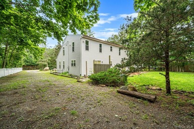 Welcome to 3 Cozine Road South in Center Moriches! Completely - photo 32