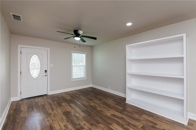 MUST SEE!!!! This charming 3-bedroom, 1-bath home offers comfort - photo 5