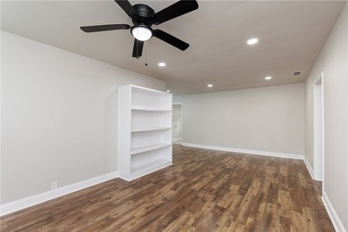 MUST SEE!!!! This charming 3-bedroom, 1-bath home offers comfort - photo 6